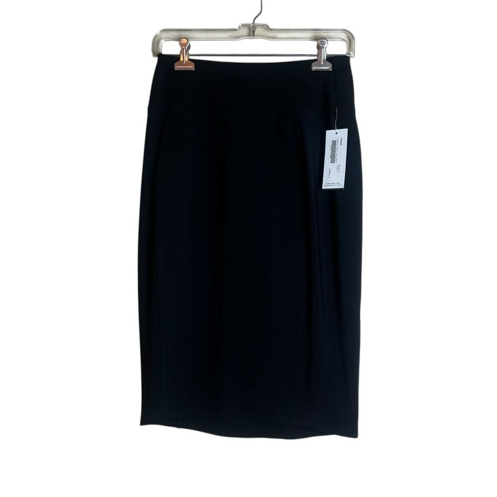 NWT!‎ Simple black cinch mix pencil skirt. Size 8